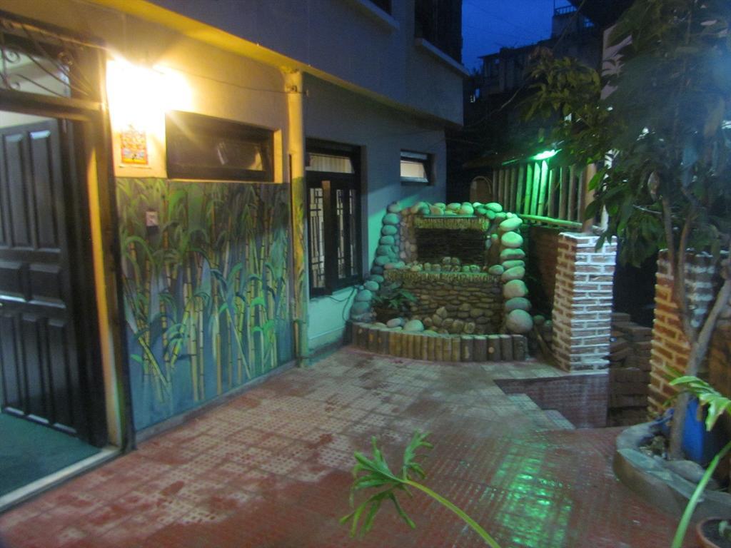 Hotel Zen Holiday Kathmandu Exterior photo